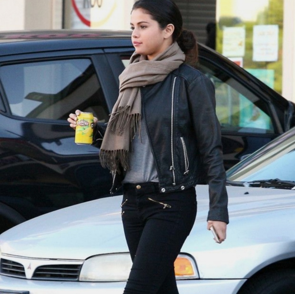 Selena Gomez scarf